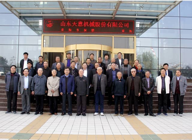 兗州區(qū)人大、政協(xié)領(lǐng)導蒞臨天意機械參觀考察